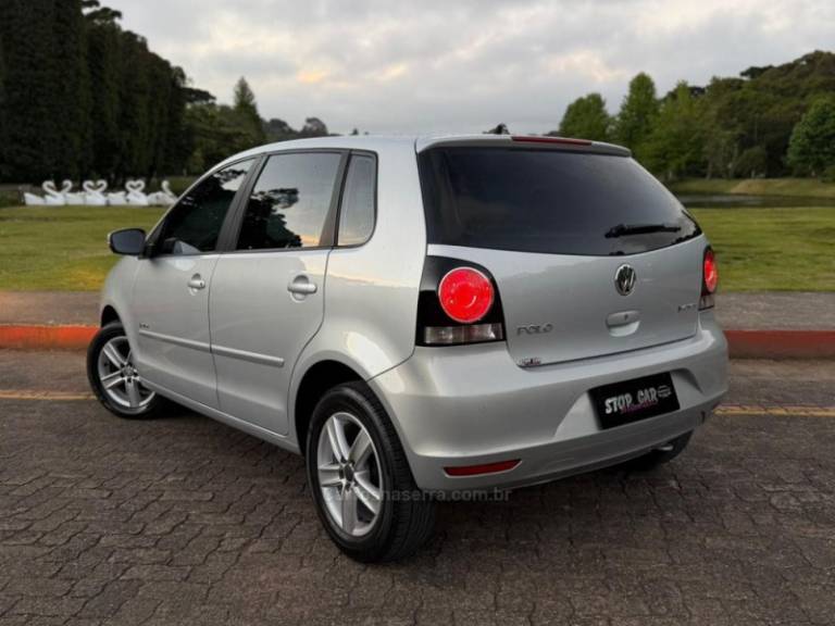 VOLKSWAGEN - POLO - 2012/2013 - Prata - Sob Consulta