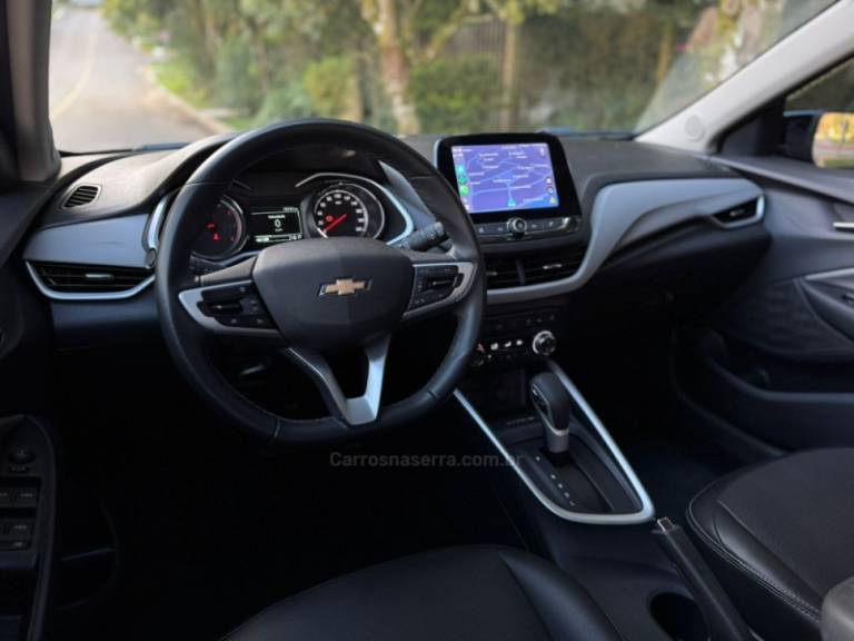 CHEVROLET - ONIX - 2023/2024 - Preta - R$ 107.900,00