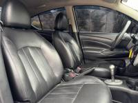 NISSAN - VERSA - 2016/2017 - Prata - R$ 63.900,00