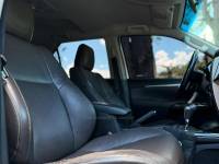 TOYOTA - HILUX SW4 - 2018/2019 - Branca - R$ 194.900,00