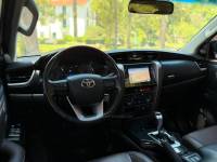 TOYOTA - HILUX SW4 - 2018/2019 - Branca - R$ 194.900,00