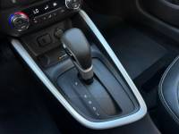 CHEVROLET - ONIX - 2023/2024 - Preta - R$ 107.900,00