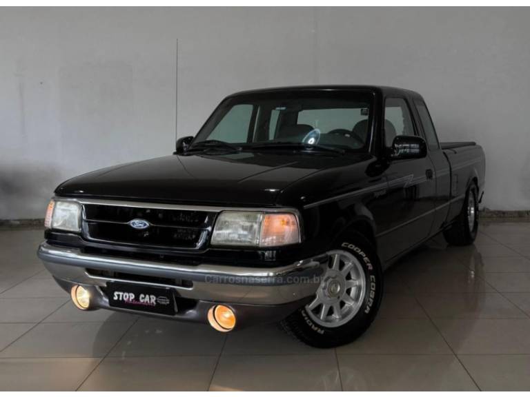 FORD - RANGER - 1995/1995 - Preta - R$ 89.900,00