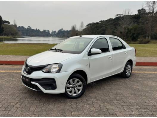 TOYOTA - ETIOS - 2020/2021 - Branca - R$ 73.900,00