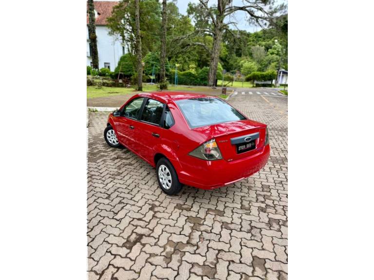 FORD - FIESTA - 2012/2013 - Vermelha - R$ 34.900,00